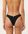 LARA BOTTOM